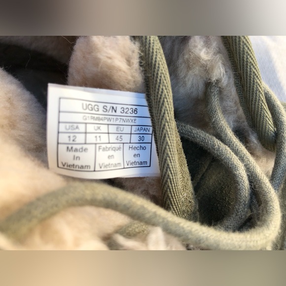 UGG Neumel Lace Up Chukka Boots with Plush Lining Leather Suede Men’s 12 - Picture 12 of 16